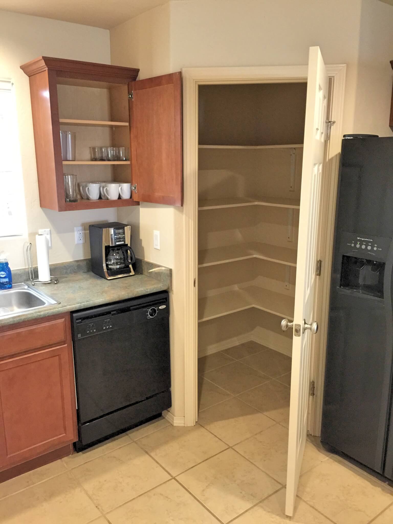 Kitchen at Las Alturas 1 - Alamogordo, NM